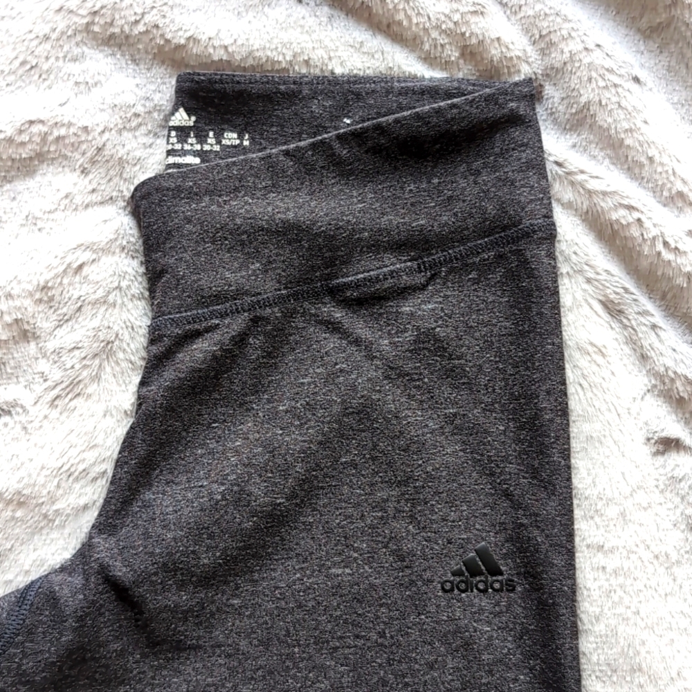 💝NWOT ADIDAS CLIMALITE  LEGGINS